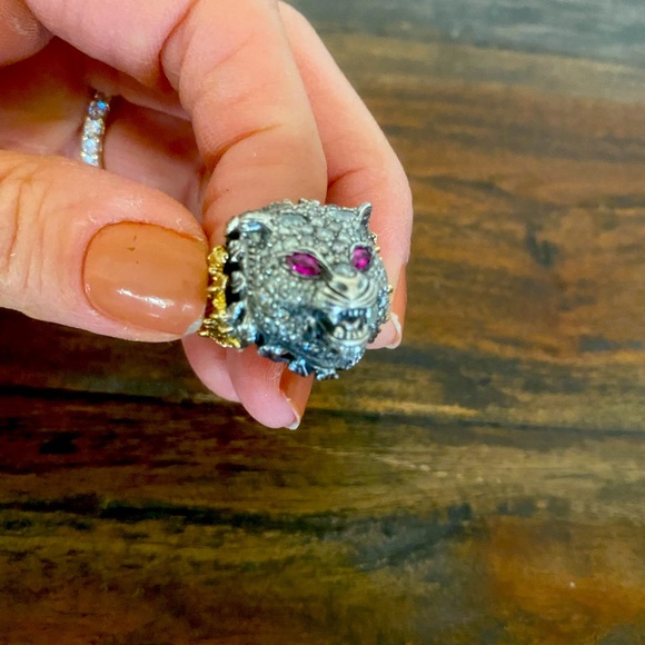 Distinctive Design Pink Sapphire silver diamond Feline Head Ring - Picture 4 of 6